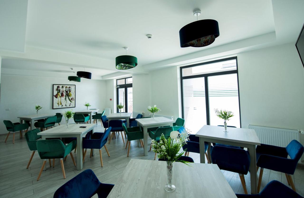 Zen Hotel Fokszany Zewnętrze zdjęcie