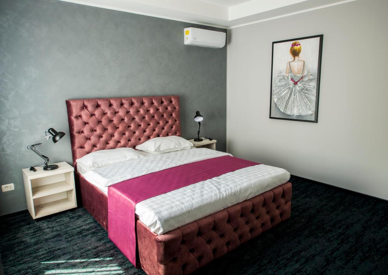 Zen Hotel Fokszany Zewnętrze zdjęcie